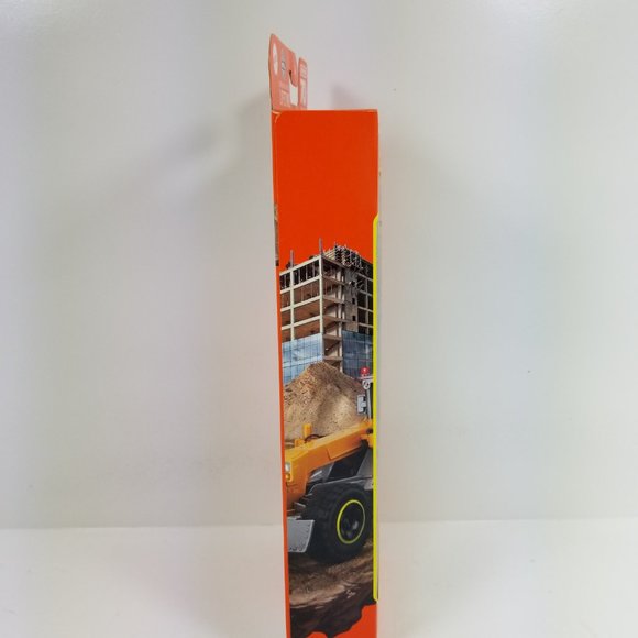 Match Box set of 5 Metal Construction IV trucks 70 the Anniversarie - Picture 3 of 11